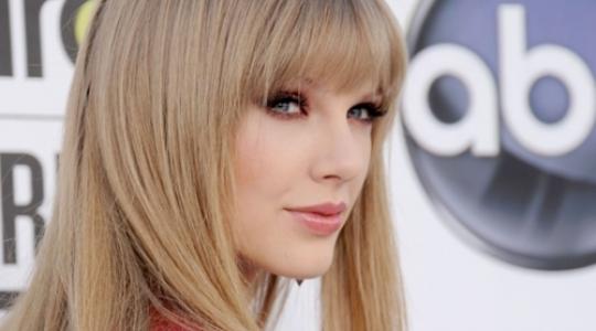 Taylor Swift: Έγραψε τραγούδι για ένα αδικοχαμένο 4χρονο αγοράκι