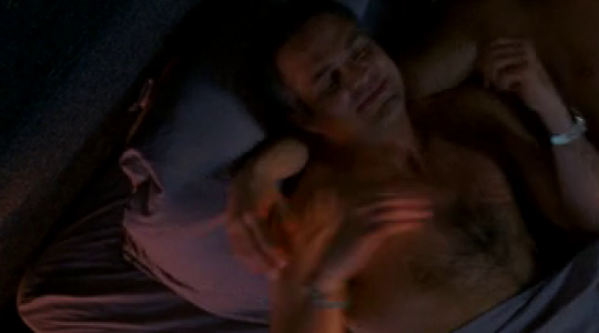 O Mark Ruffalo γυμνός στο κρεβάτι με τον…