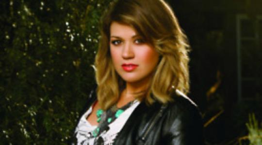 Τι τρομάζει υπερβολικά τη Kelly Clarkson μόνο και μόνο που το σκέφτεται;!