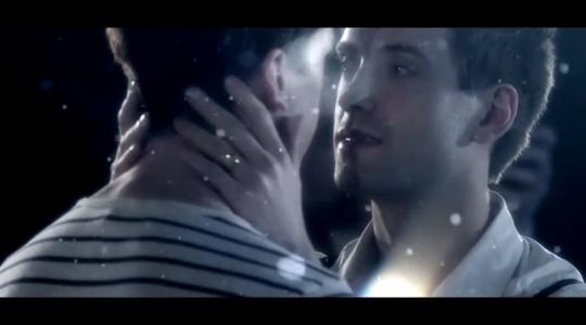 Videoclip επαναστατεί υπέρ της ομοφυλοφιλίας