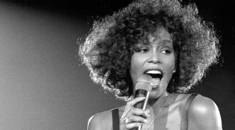 Το Lifetime παρουσιάζει τη βιογραφία της Whitney Houston