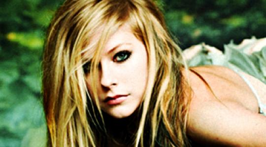Νέο βίντεο: Avril Lavigne και “Wish you were here”…