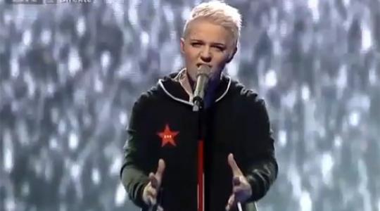 Η 15χρονη ομοφυλόφιλη νικήτρια του X-Factor! Δείτε την εμφάνισή της!