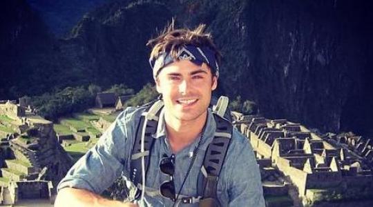 Ο Zac Efron ευχαριστεί τους θαυμαστές του για τη στήριξη