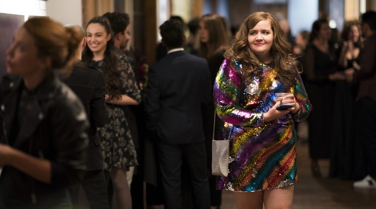 H Aidy Bryant στο κωμικό «Shrill»