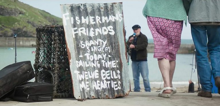 Κωμωδία δίπλα στη θάλασσα στο «Fisherman’s Friends»