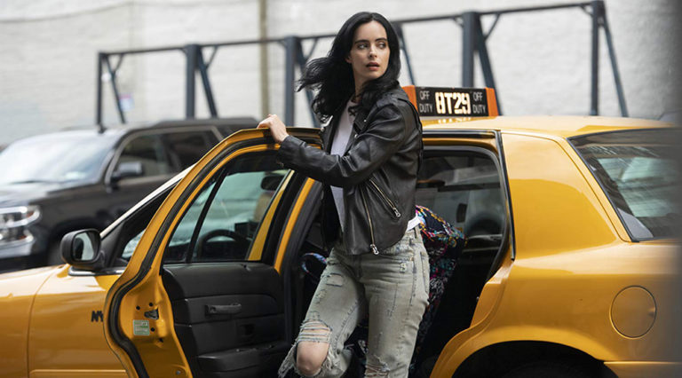 Δύο ηρωίδες σε ένα απόσπασμα της Jessica Jones