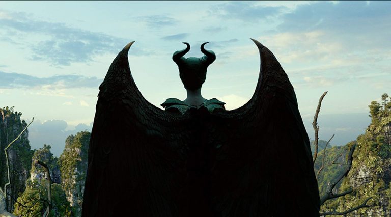 Η Angelina Jolie ξανά σε ρόλο κακιάς στο «Maleficent: Mistress of Evil»