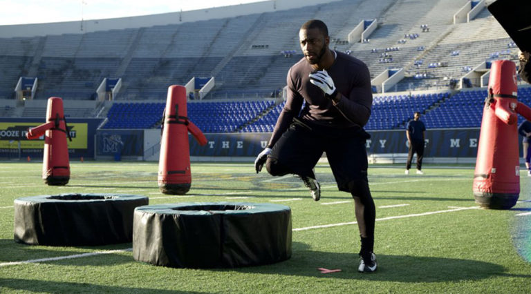 Ένας αθλητής μπαίνει στη φυλακή στο «Brian Banks»