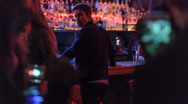 Πρώτη ματιά στο «Nighthawks» με τον Chace Crawford