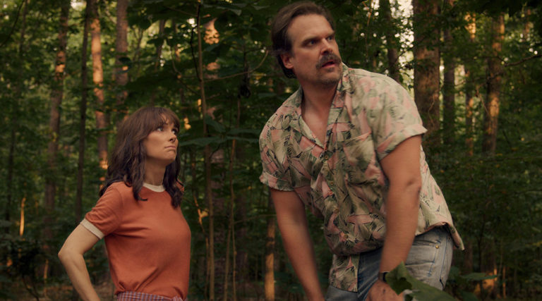 Ούτε ο David Harbour δεν ξέρει τι συνέβη στον Hopper του Stranger Things