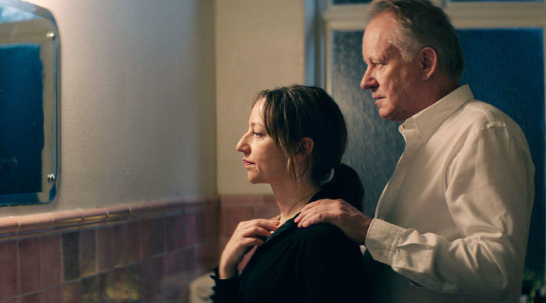 Ο Stellan Skarsgard στο δραματικό «Hope»